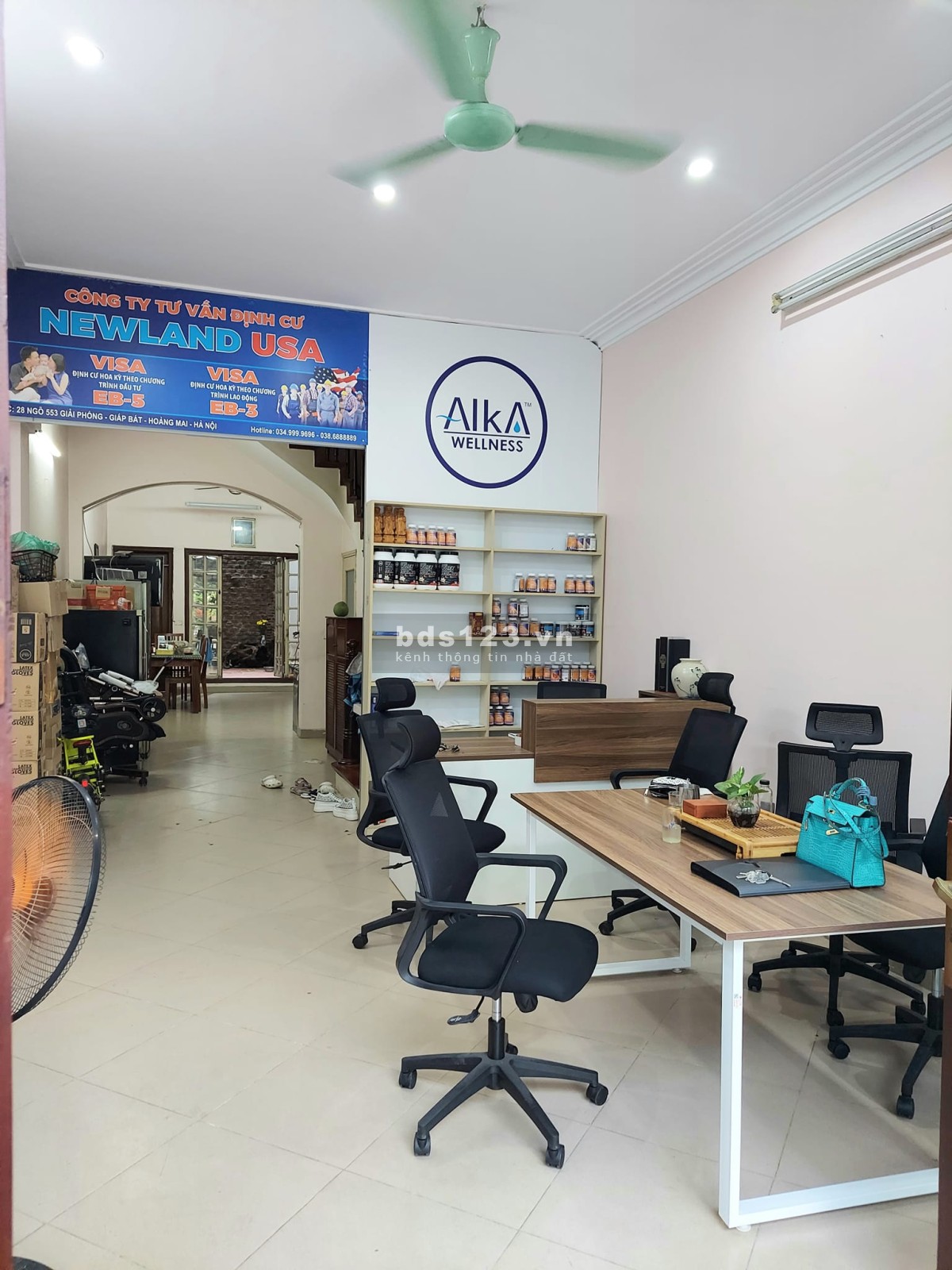 Nhà ngay tiền ngõ Giải Phòng, đường ô tô ra vào thuận tiện, kinh doanh văn phòng, giá chỉ 19.8T