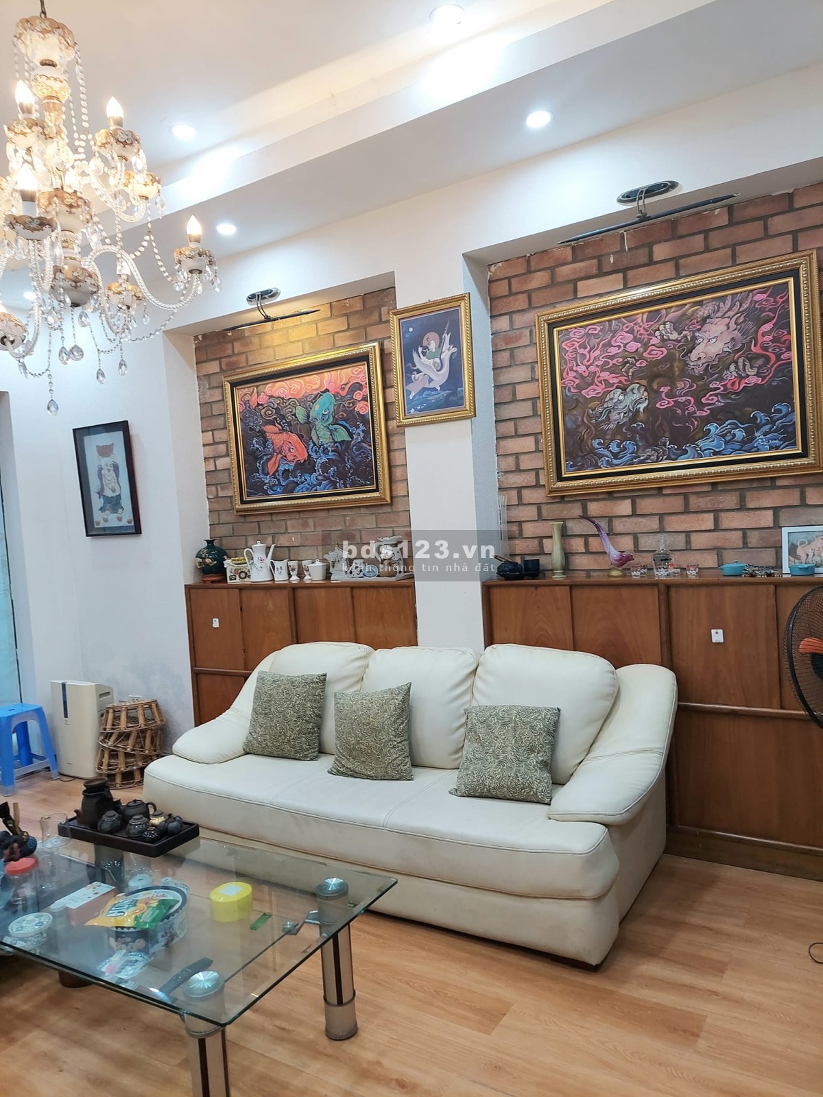 Nhà ngay tiền ngõ Giải Phòng, đường ô tô ra vào thuận tiện, kinh doanh văn phòng, giá chỉ 19.8T