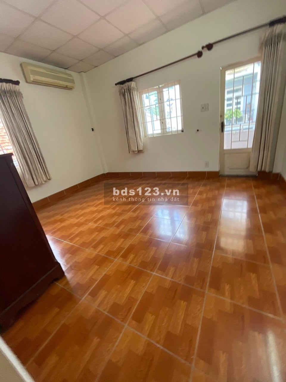 Bán nhà nở hậu DT 94m2, gồm 3 tầng, đường XVNT, kinh doanh có lộc, giá nhỉnh 12 tỷ