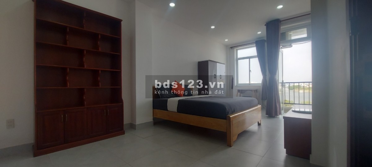 Cho thuê căn hộ cao cấp 1PN Tách bếp, mặt tiền Ung Văn Khiêm, view sông