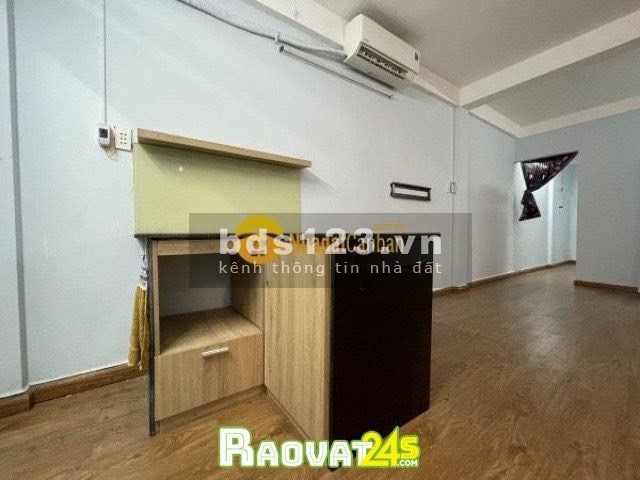 Bán căn hộ 45m2 tầng 4 đường số 45 P16 Q4 mua giao ngay
