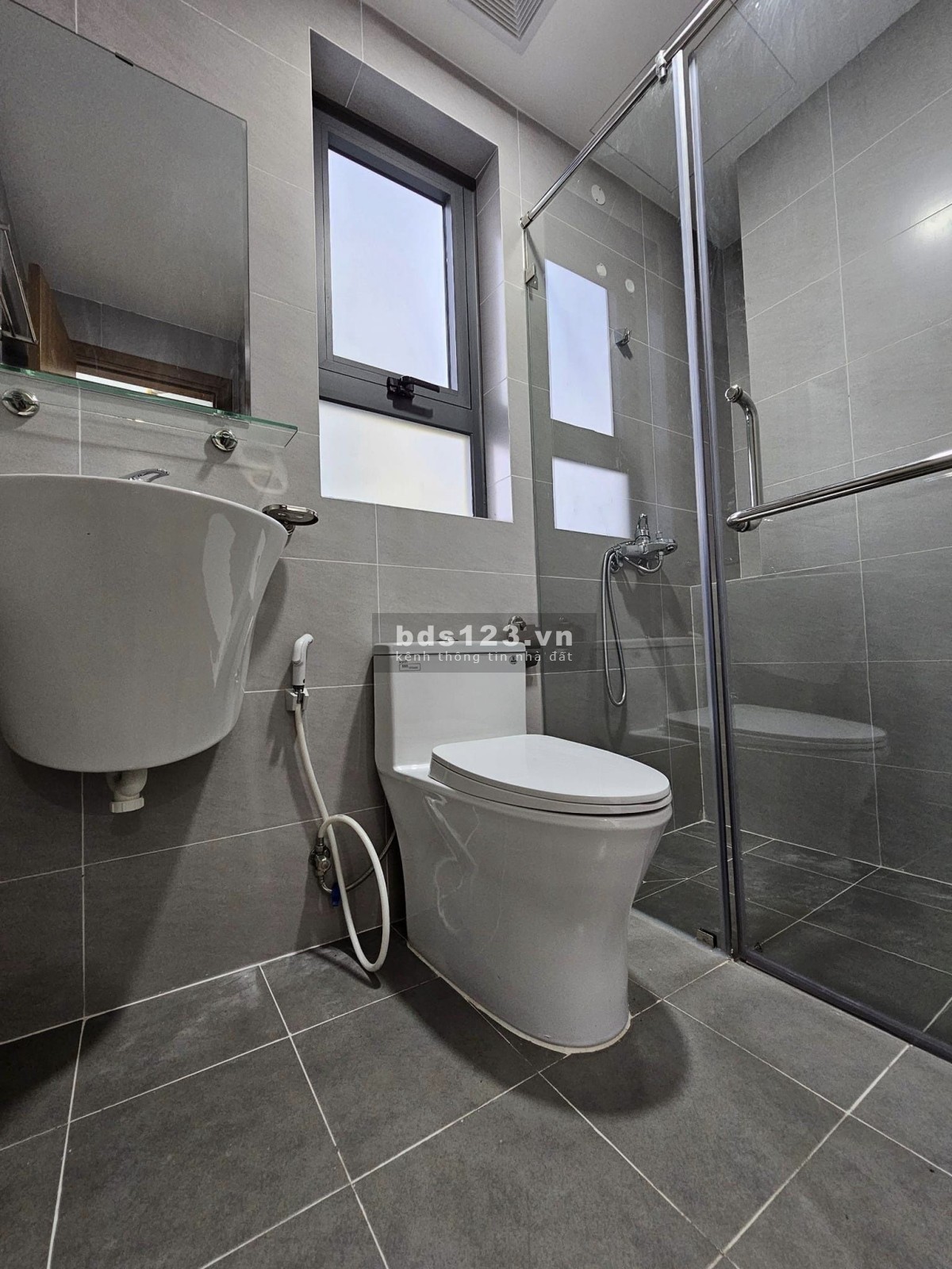 Bán căn góc Bcons Plaza 2PN 2WC (1 tỷ 550tr), 1PN 1WC (1 tỷ 270Tr) 102% và bao sang tên sổ
