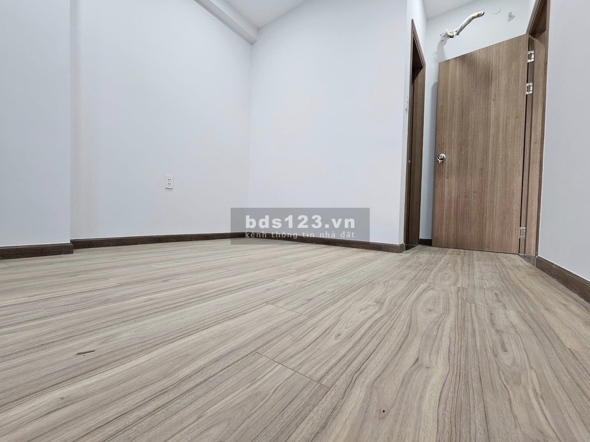 Bán căn góc Bcons Plaza 2PN 2WC (1 tỷ 550tr), 1PN 1WC (1 tỷ 270Tr) 102% và bao sang tên sổ