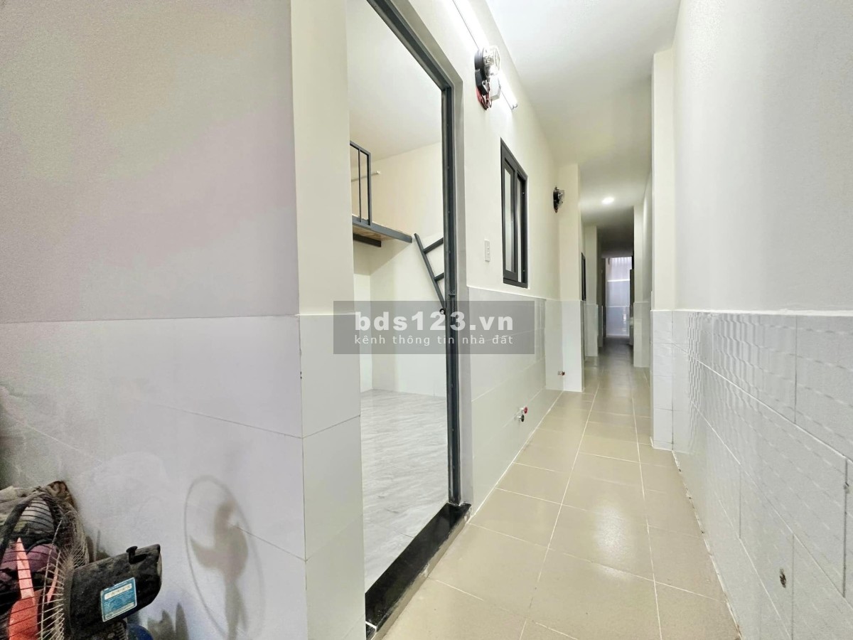 Cho thuê phòng mới xây có gác 566/41A Nguyễn Thái Sơn p5 Gò Vấp sát Đại Học Văn Lang