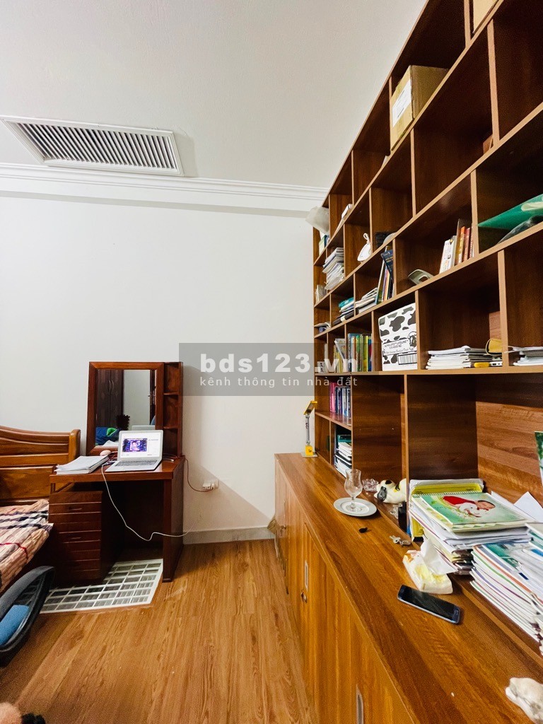 Phân lô ô tô tránh - Kinh doanh khu VIP - Mới cứng đẹp long lanh