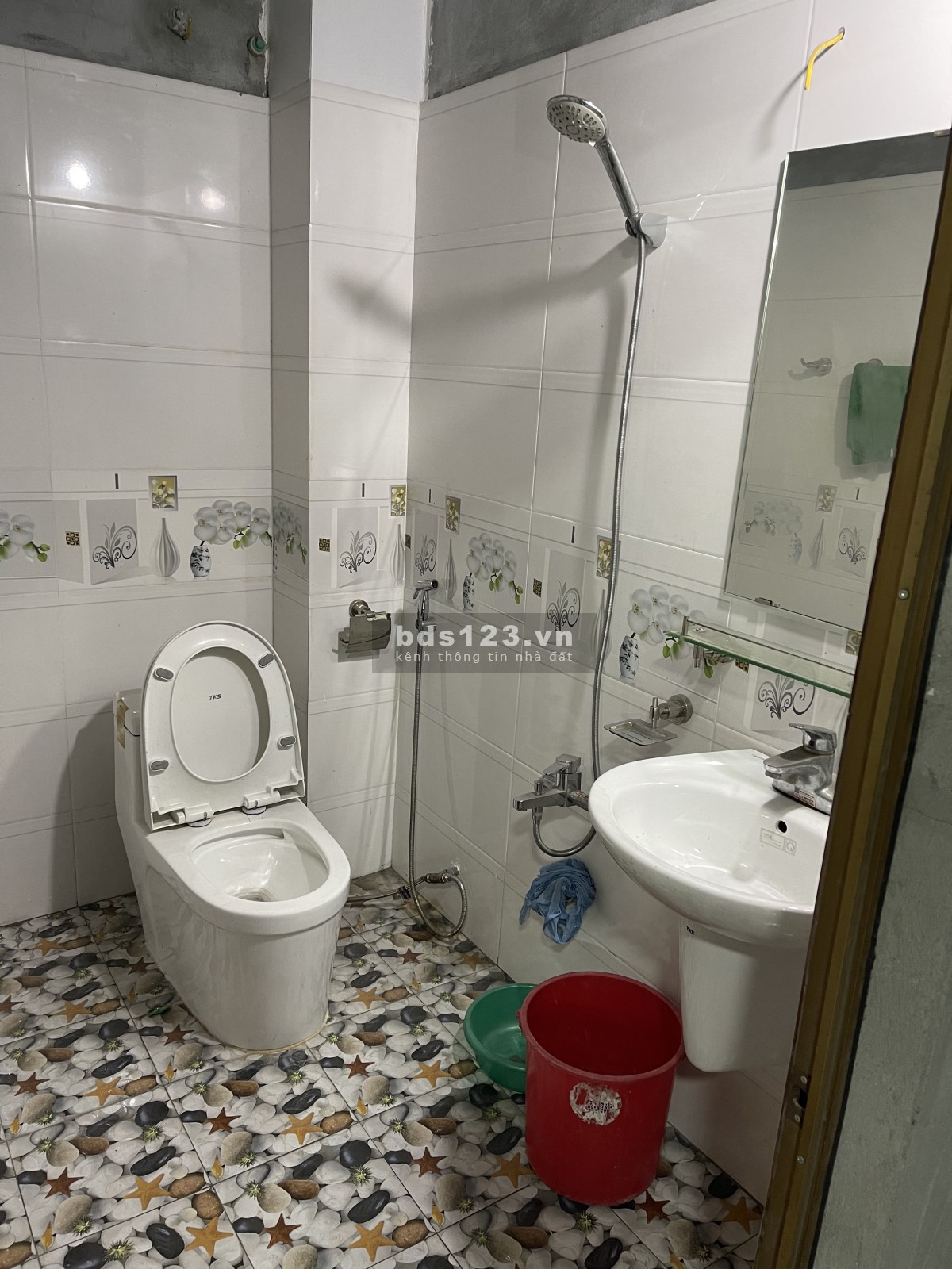 Cho thuê nhà riêng ở Đức Thượng,Hoài Đức, 3 tầng, 140m2/sàn, mặt tiền 4m, mặt đường liên xã rộng 5m
