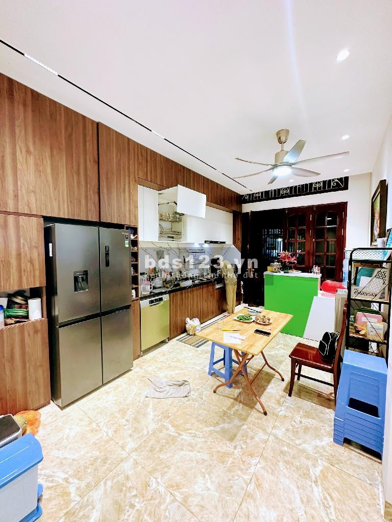 Phân lô ô tô tránh - Ngõ thông rộng - Kinh doanh sầm uất - Mới cứng đẹp long lanh
