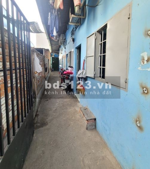 Bán dãy trọ giá hấp dẫn chỉ 2.7 tỷ đồng, cách đường Bà Giang chỉ 100m, An Bình, Dĩ An, Bình Dương