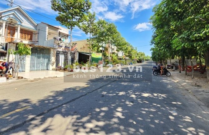 Bán cặp dãy trọ 6.6 tỷ đồng diện tích 204m2, nằm ngay đường N16 KDC Bicons, Dĩ An, Bình Dương