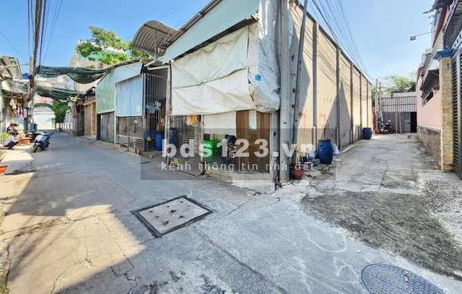 Bán dãy trọ 229m2, 7 tỷ, cách đường Đoàn Thị Kia 100m, Đông Hiệp, Dĩ An, Bình Dương