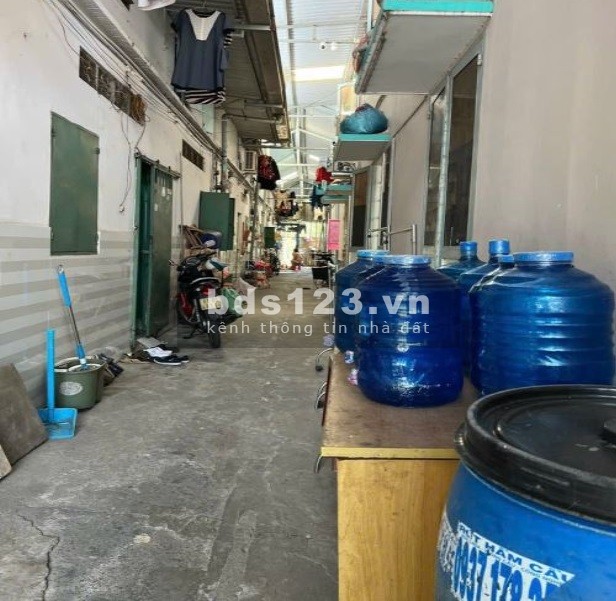 Bán nhà kèm 5 phòng trọ phía sau tại KDC Sóng Thần, Dĩ An, 144,3m2 giá 4,8 tỷ