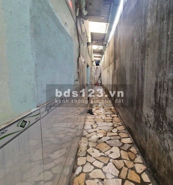 Bán nhà cấp 4 kèm 4 phòng trọ phía sau tại Thành phố Dĩ An, giá 3 tỷ 50 triệu