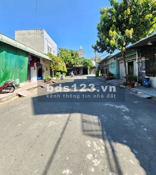 Bán dãy trọ 3.2 tỷ đồng ngay khu công nghiệp Bình Đáng diện tích 108m2