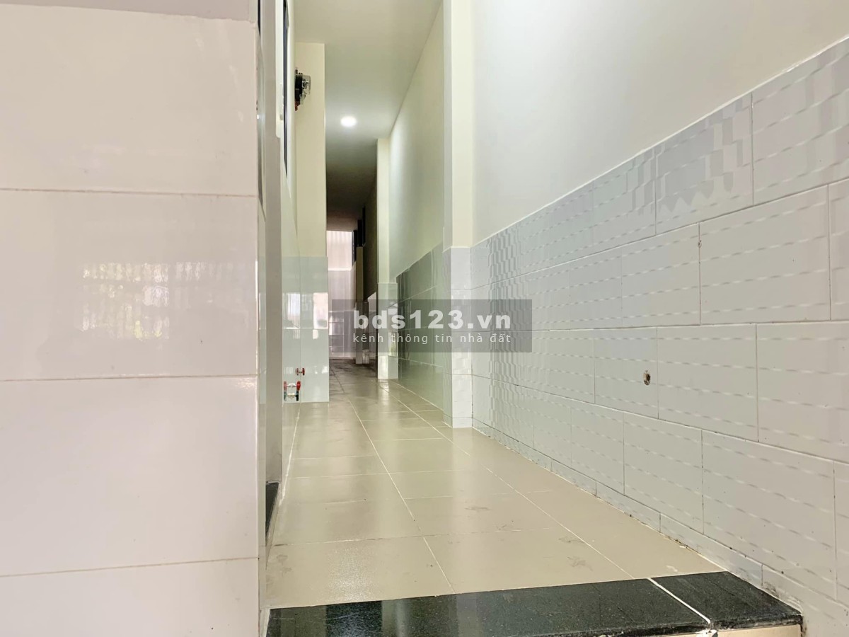 Cho thuê phòng mới xây có gác thoáng đẹp Nguyễn Thái Sơn p5 Gò Vấp sát Đại Học Văn Lang giá rẻ