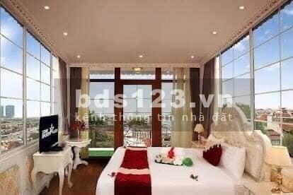 Bán nhà khách sạn quận Hoàn Kiếm 70m, 7 tầng, mặt tiền 3.5m, giá 33.5 tỷ.