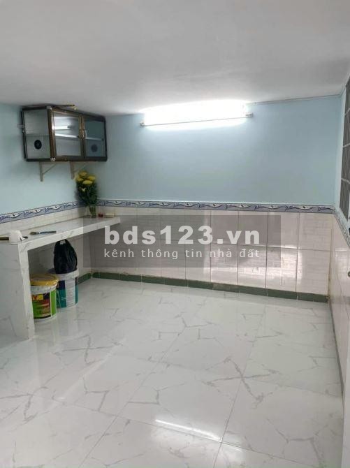 Bán dãy trọ 120m2, mặt tiền đường số 6 thuộc xóm Vắng Bình Dương giá 4.8 tỷ NH hỗ vay 70%