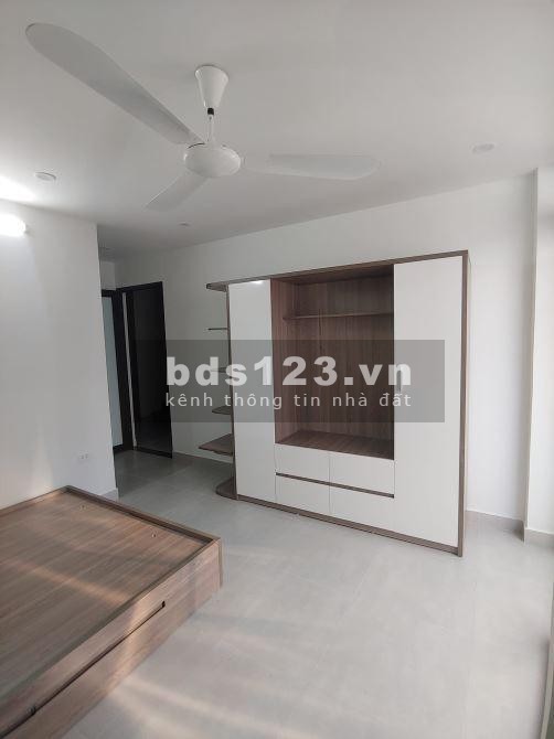 Bán CCMN Trung Kính Hà Nội, DT 80m2, sổ đỏ chính chủ với 7 tầng 16 phòng, giá chỉ 185 triệu/m2
