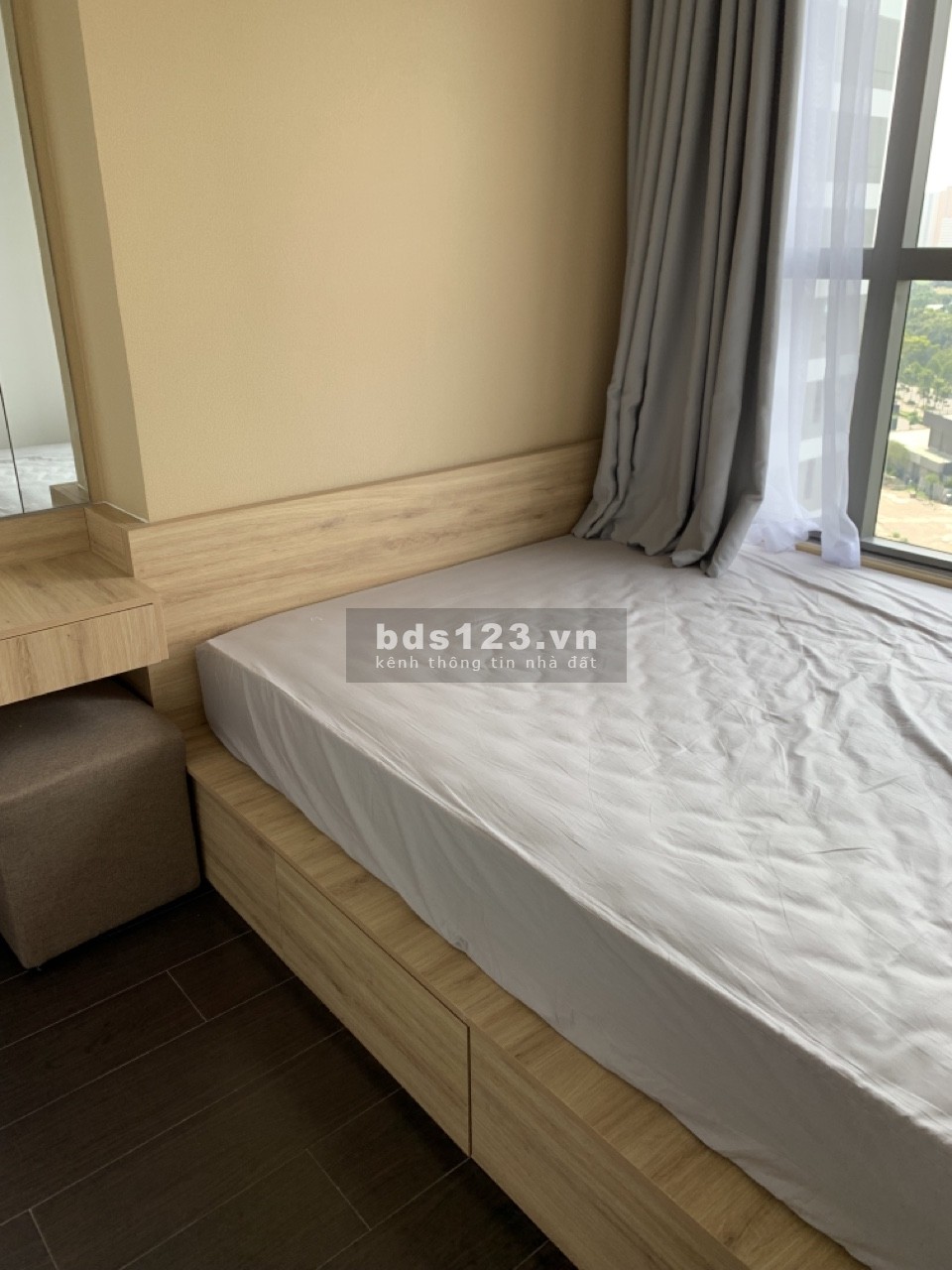 Tin thật 100%, kẹt tiền bán gấp căn 2PN + 1 - 80m2, đông bắc, view đẹp, 4.150 tỷ. LH: 0903 681 920