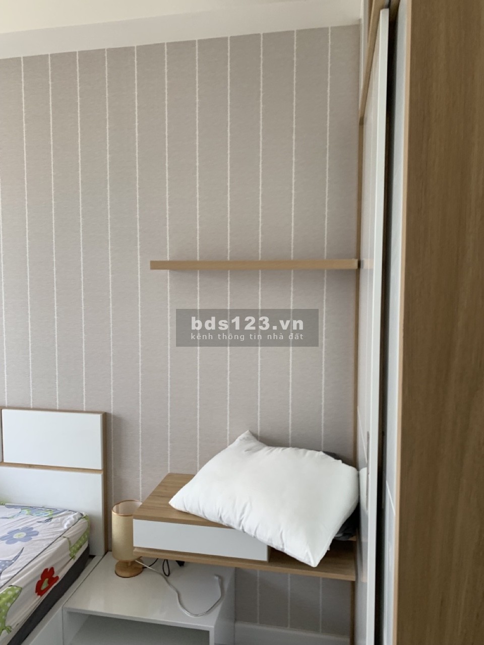 Tin thật 100%, kẹt tiền bán gấp căn 2PN + 1 - 80m2, đông bắc, view đẹp, 4.150 tỷ. LH: 0903 681 920