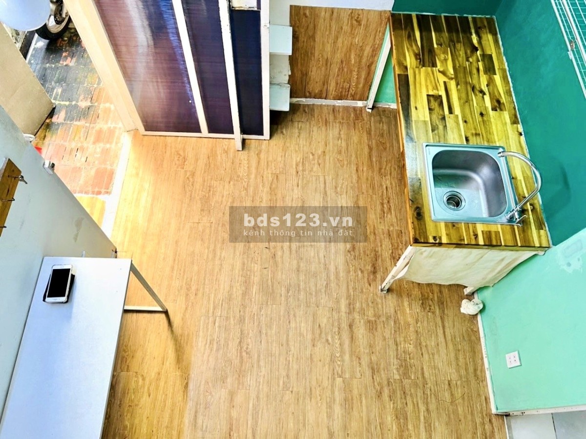 [Chu Văn An thông ra Nơ Trang Long] Phòng trọ máy lạnh, gác lửng, toilet riêng - 3.4 triệu.