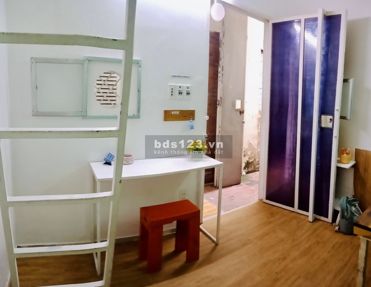 [Chu Văn An thông ra Nơ Trang Long] Phòng trọ máy lạnh, gác lửng, toilet riêng - 3.4 triệu.