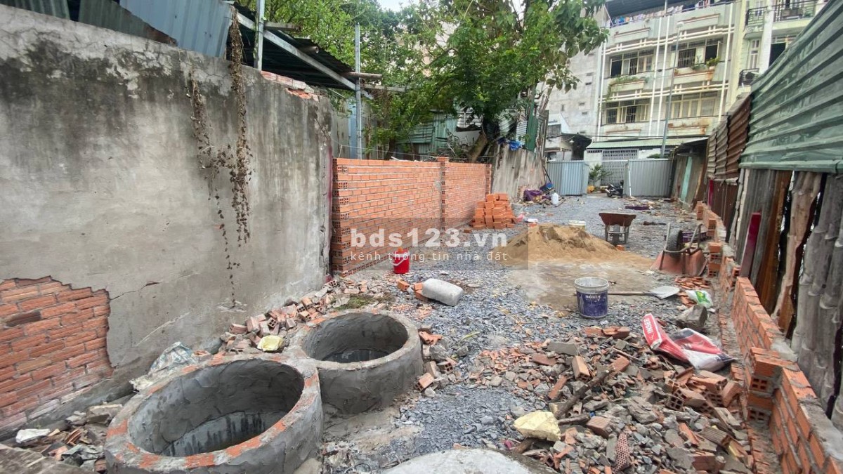 Cho thuê đất phường Bình Thuận, Quận 7 - giá 5triệu - 110.7m2