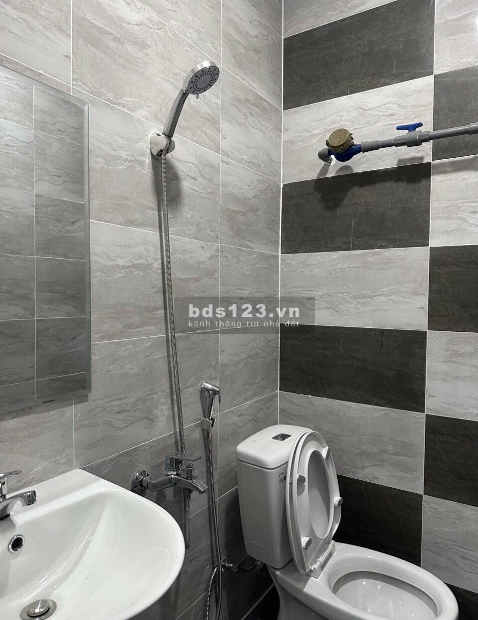 Cần cho thuê phòng trọ tại ví trí 740 Nguyễn Kiệm, Phường 4, Quận Phú Nhuận