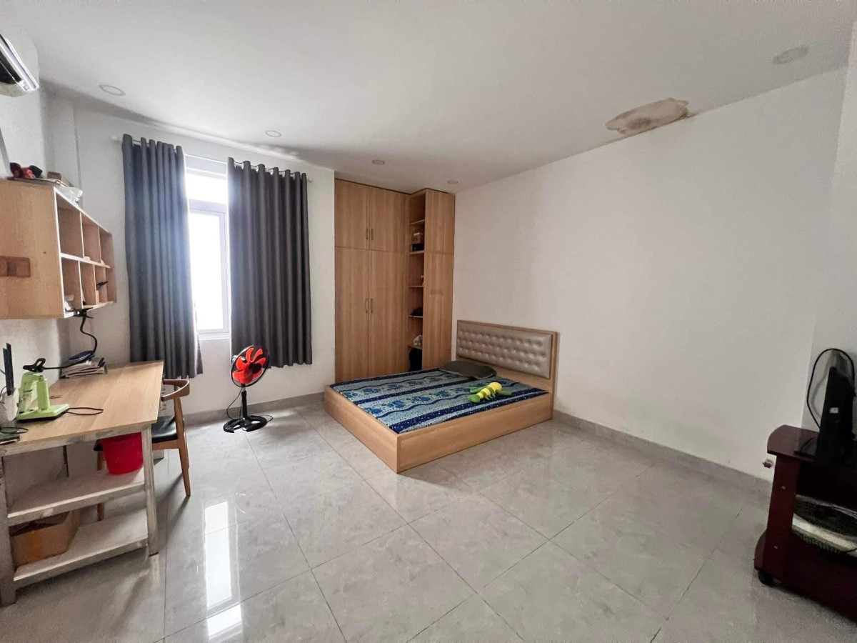 Bán nhà diện tích 63M2 (4 x16) 3 tầng, 3 phòng ngủ