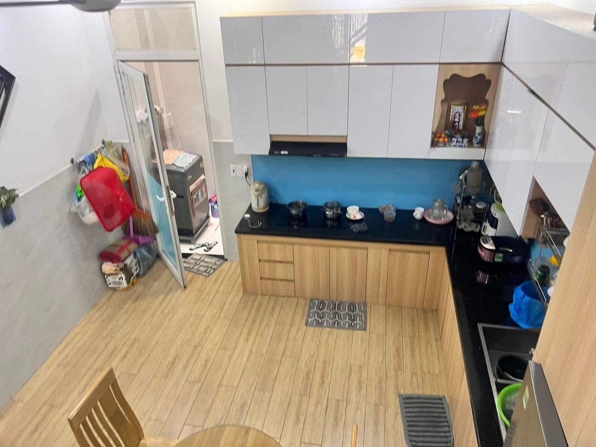 Bán nhà diện tích 63M2 (4 x16) 3 tầng, 3 phòng ngủ