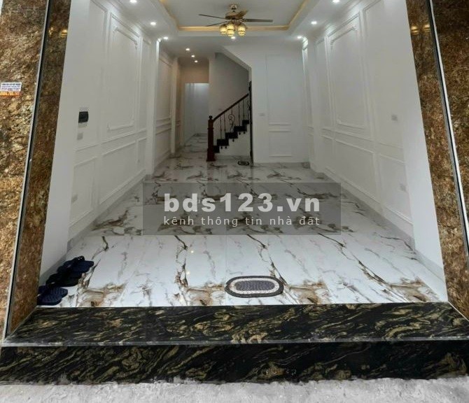Bán nhà trọ tòa CCMN Cầu Am, diện tích 50m2, 6 tầng, 10 phòng cho thuê được 45tr/th