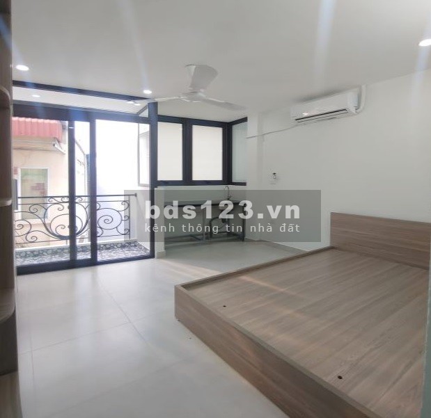 Bán tòa chung cư mini 16 phòng tại Trung Kính, 80m2 x 7 tầng rộng rãi, cực đẹp