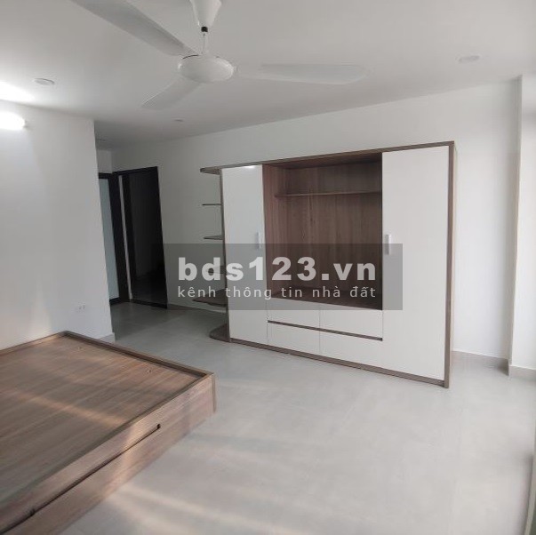 Bán tòa chung cư mini 16 phòng tại Trung Kính, 80m2 x 7 tầng rộng rãi, cực đẹp