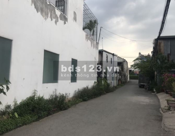 Cần bán gấp CHDV giá 6.9 tỷ tại quận 12 diện tích 169m2, có 32 phòng trọ cho thuê