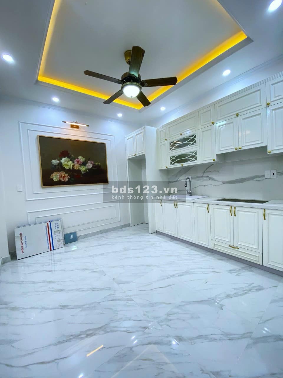 Bán nhà Tân Bình hẻm xe hơi đẹp lung linh 4 tầng, 5.5 tỷ