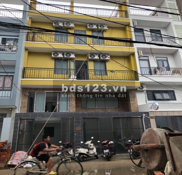 Bán phòng trọ nguyên tòa CHDV tại Dương Quảng Hàm, Gò Vấp 6x25m, 36 phòng