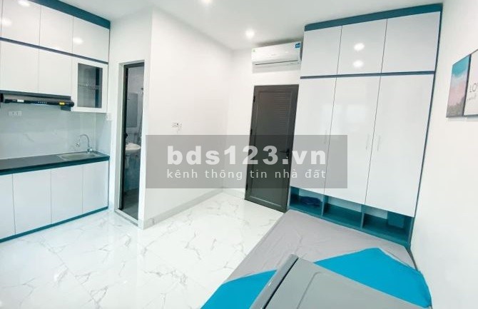 Bán tòa CHDV dòng tiền 60tr/th trung tâm Cầu Giấy, 50m2, xây 7 tầng giá chào 8,99 tỷ TL