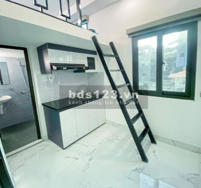Bán tòa CHDV dòng tiền 60tr/th trung tâm Cầu Giấy, 50m2, xây 7 tầng giá chào 8,99 tỷ TL