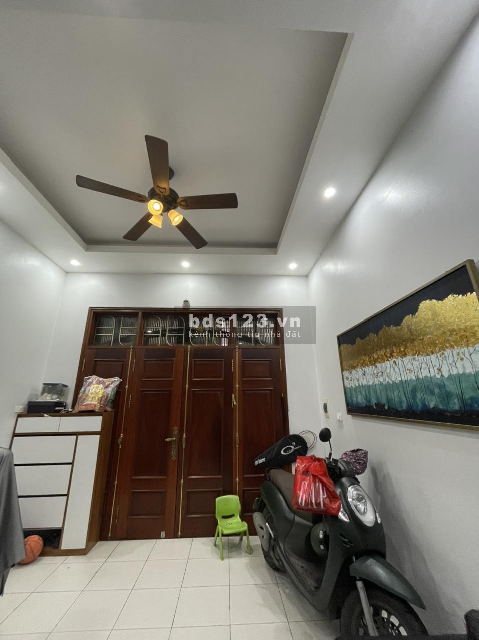 Phân lô bàn cơ phố Lạc Trung - Trước nhà ô tô trành - Nhà đẹp 4 tầng ở ngay, kinh doanh đỉnh