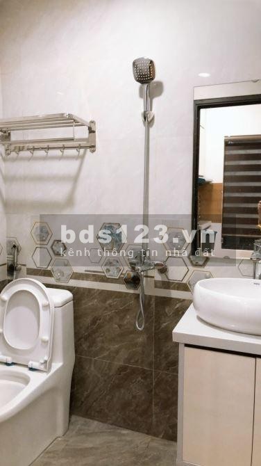 Bán CCMN Cầu Giấy, diện tích 42m2, thiết kế 7 tầng, 12 phòng KK, giá 11.2 tỷ