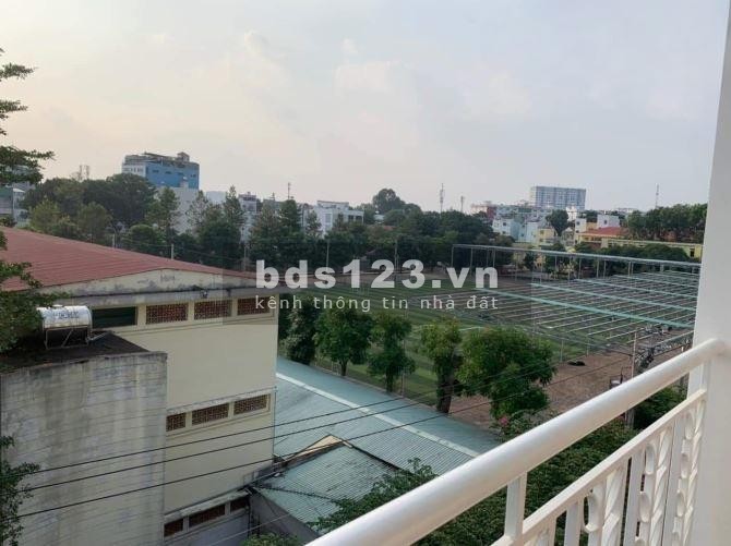 Bán tòa CHDV 95m2, HXH 6m, 5 tầng, gần công an quận tại Phú Nhuận, HCM giá 16 tỷ