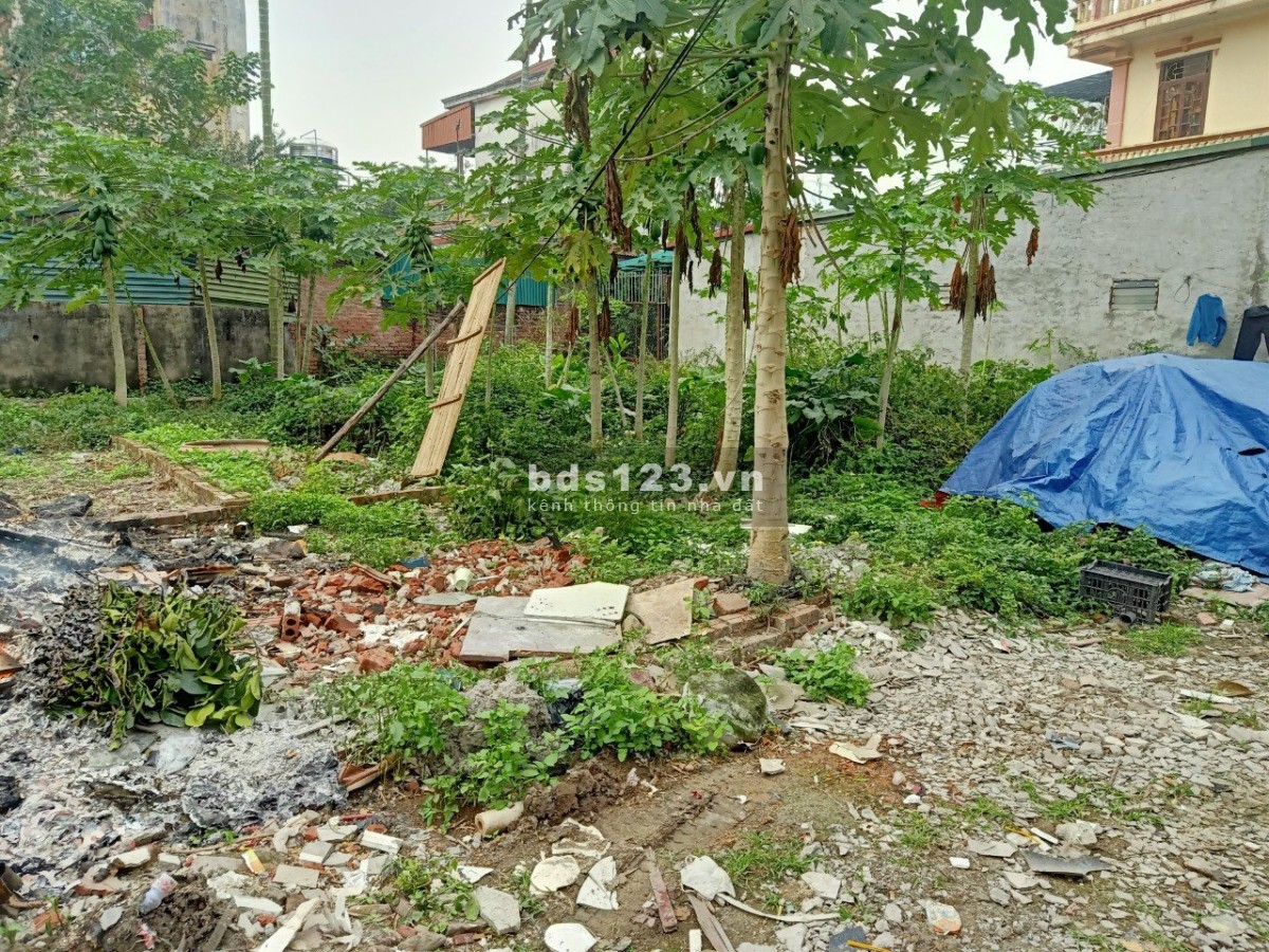 Chính chủ bán lô đất 30m2 ở Nguyên Xá - Minh Khai, MT 3,5m, đường 2,9m. Cách ô tô 15m, ở - đầu tư ok
