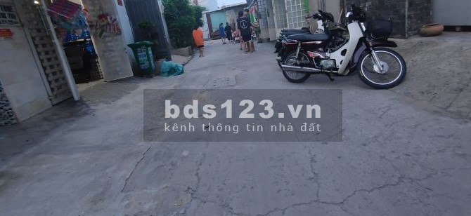 Bán dãy trọ thiết kế 3 lầu đường Nguyễn Văn Quá diện tích 115m2 giá 7.3 tỷ đồng