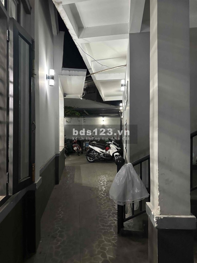 Bán dãy trọ và biệt thự diện tích 809m2 giá 24 tỷ đồng tại Linh Xuân, Thủ Đức