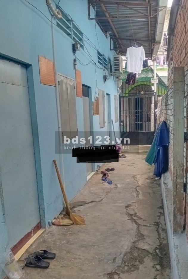 Cần bán dãy nhà trọ 4 phòng tại Lê Văn Tách, Dĩ An với giá 2,7 tỷ cho 100m2