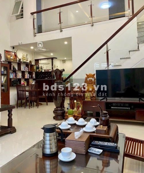 Bán nhà 4 tầng, thiết kế 18 phòng, diện tích 120m2 tại Bình Thọ, Thủ Đức