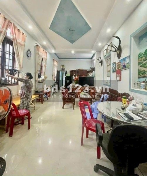 Bán nhà 4 tầng, thiết kế 18 phòng, diện tích 120m2 tại Bình Thọ, Thủ Đức
