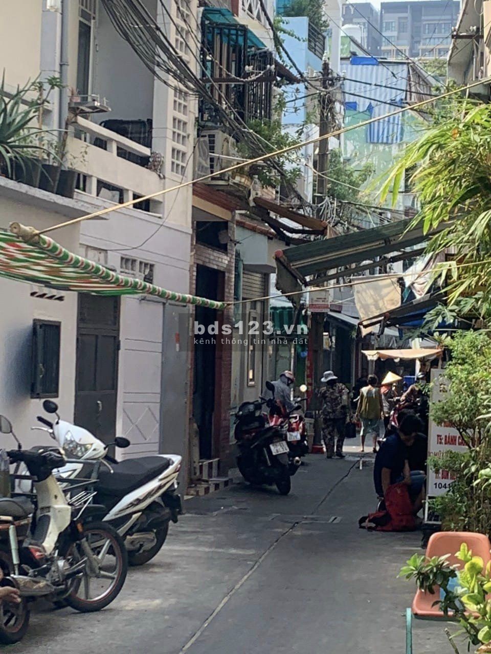 Bán nhà Trần Hưng Đạo, quận 1 khu kinh doanh tiện lợi .4.2 tỷ, 2 tầng