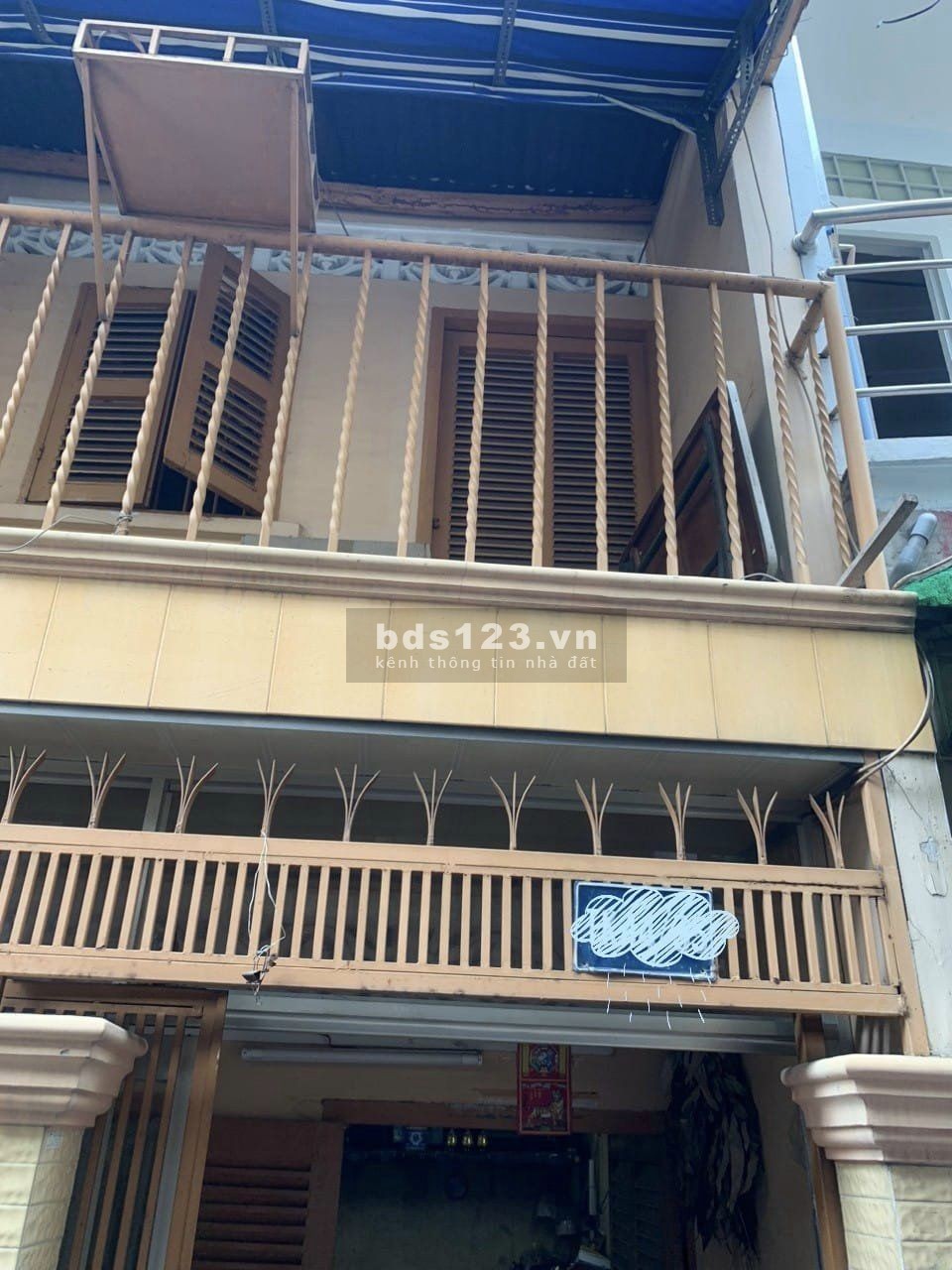 Bán nhà Trần Hưng Đạo, quận 1 khu kinh doanh tiện lợi .4.2 tỷ, 2 tầng