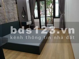 Bán Nhà Lĩnh Nam 40m x 5 Tầng ô tô đỗ cửa - Ngõ thông hai đầu gần phố giá 4,25 Tỷ