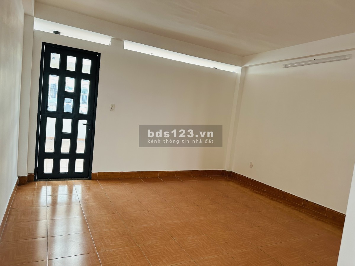 Chính chủ cho thuê nhà mặt tiền đường HT31, Hiệp Thành, Quận 12